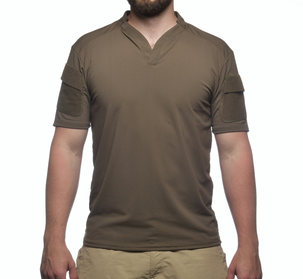 반팔 티셔츠 모델 착용 이미지-S24L23